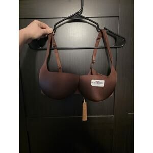SKIMS Ultimate Balconette Push Up Bra Cocoa 36DD Adjustable Seamless Molded